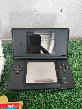 Lote 2 Nintendo DS Lite (Blanco y Negro)