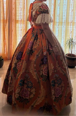 Traje de Fallera Naranja