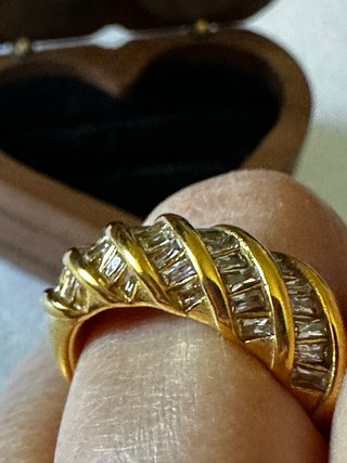 Anello retrò con diamanti baguette oro 18k