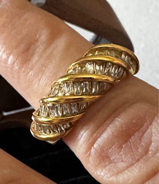 Anello retrò con diamanti baguette oro 18k