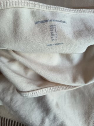 Camiseta interior de tirantes beige