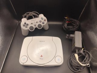 Consola PS One Sony + Comando+ Cabos