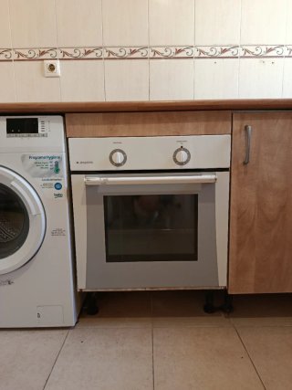 Horno empotrable blanco