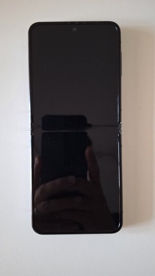 Samsung Galaxy Z Flip 4