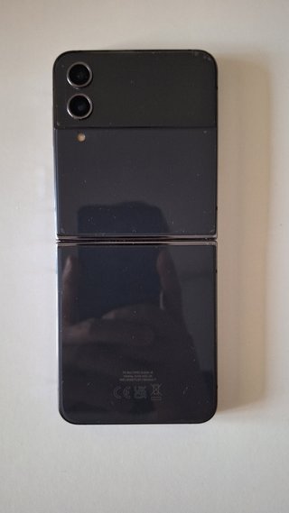 Samsung Galaxy Z Flip 4