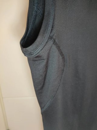 Camiseta Adidas Techfit Compresión XL sin Mangas