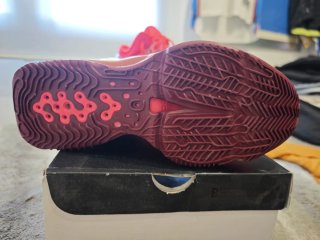 Nike GT Jump 2 Talla 9 (42.5) Baloncesto