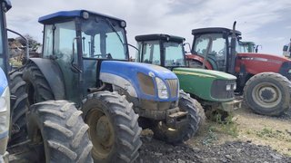 Tractor New Holland  modeloT4050