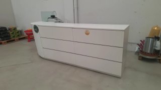 MOSTRADOR TIENDA CON REGISTRADORA