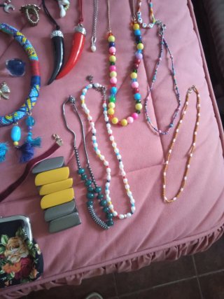 Lote Collares y Pulseras