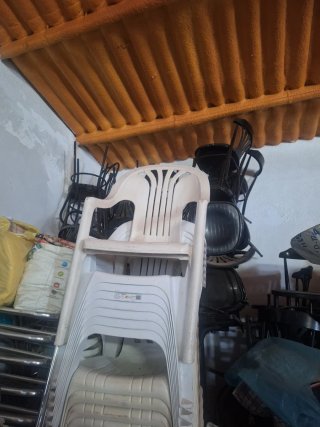 Sillas de  metal