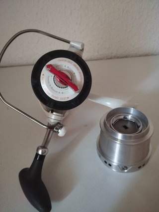 carrete de pesca tica