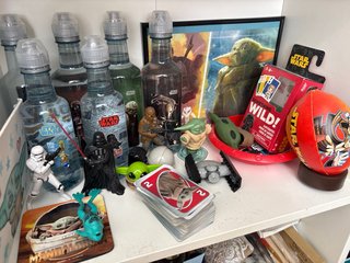 Artículos Star Wars: Tazas y Figuras
