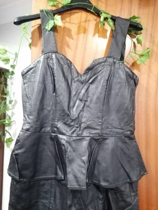 Vestido de napa preto