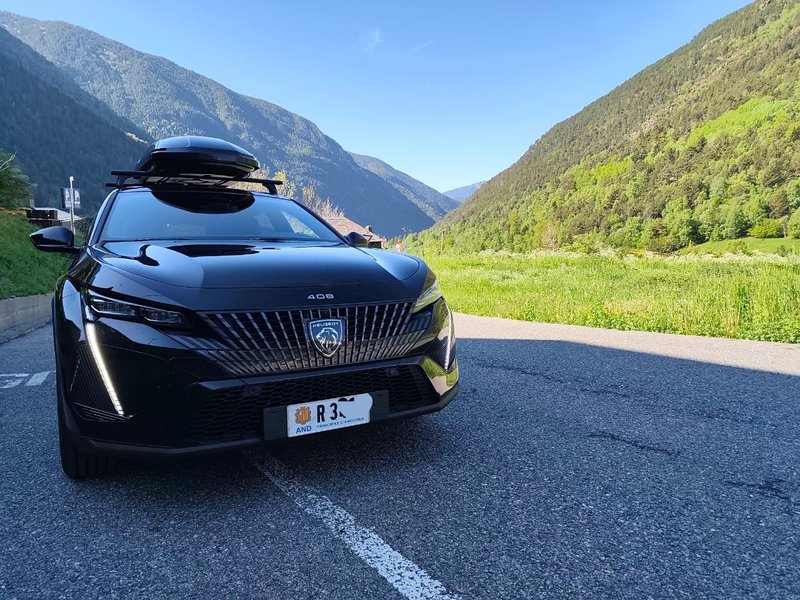 Peugeot 408 GT 1.2 130cv EAT8 - foto 1