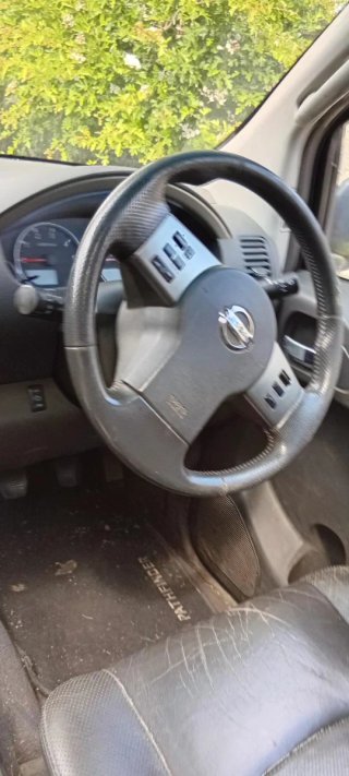 Nissan Pathfinder 2006