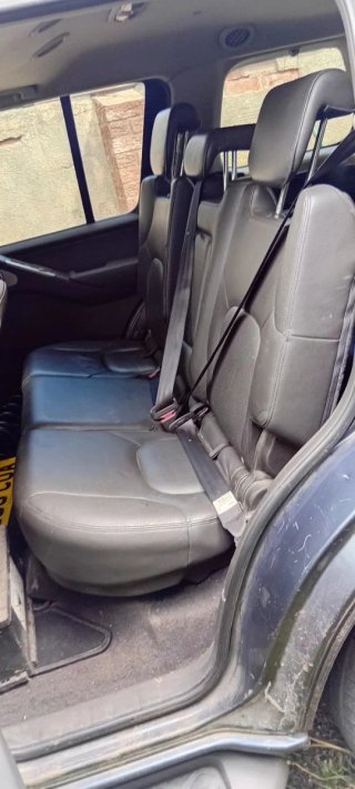 Nissan Pathfinder 2006