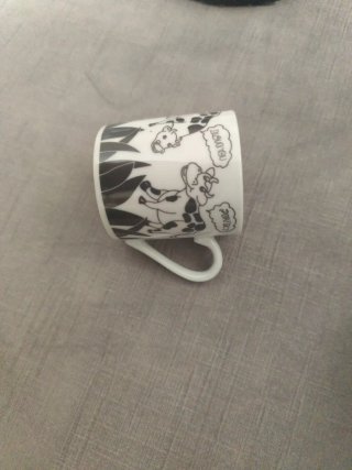 Set caffè con design di vitelli bianco e nero