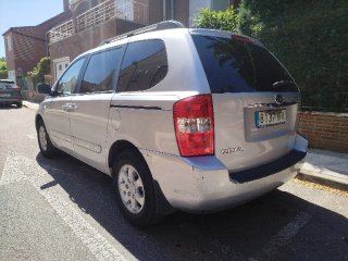 KIA Carnival 2011
