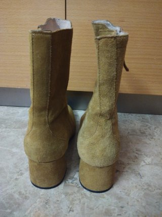 Botines ante beige con cordones