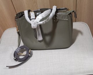 Bolso Parfois verde oliva nuevo con etiqueta