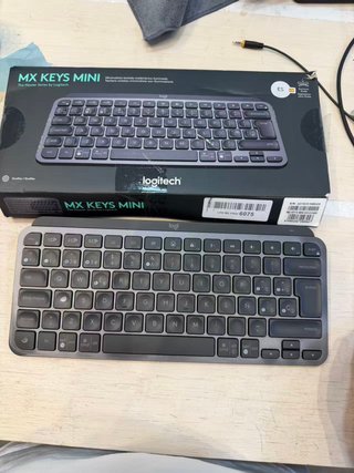 Teclado Logitech MX Keys Mini