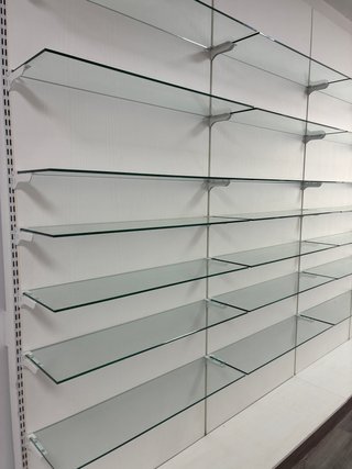 Estanterías modulares cristal y metal