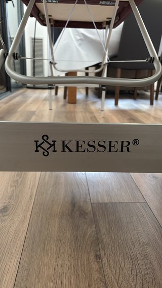 Cama de masaje kesser nueva usada una vez
