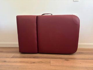 Cama de masaje kesser nueva usada una vez