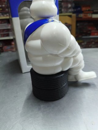 Figura Michelin Bibendum Scalextric muñeco