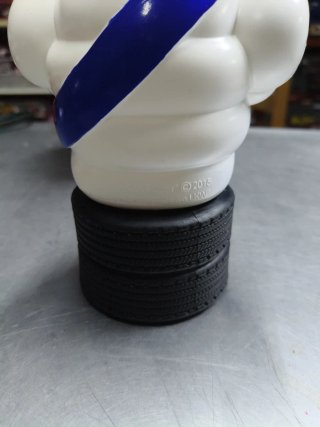 Figura Michelin Bibendum Scalextric muñeco