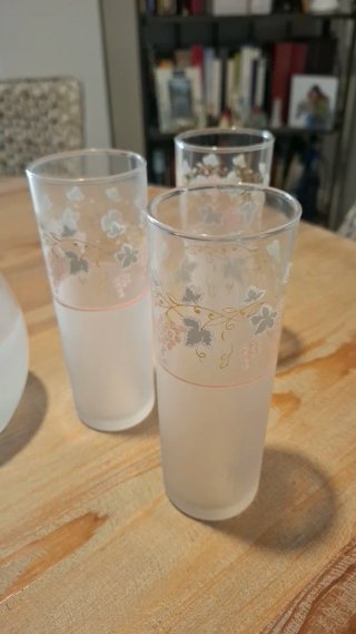 Set Bottiglia e Bicchieri in Vetro Design Uve