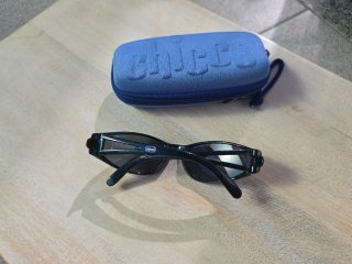 Gafas de sol azul oscuro Chicco para niños