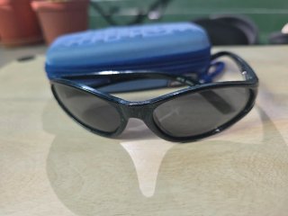 Gafas de sol azul oscuro Chicco para niños