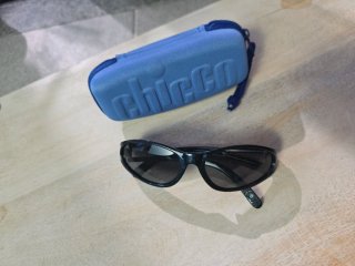 Gafas de sol azul oscuro Chicco para niños