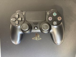 PS4 Slim 500GB + Mando + Ticket Compra