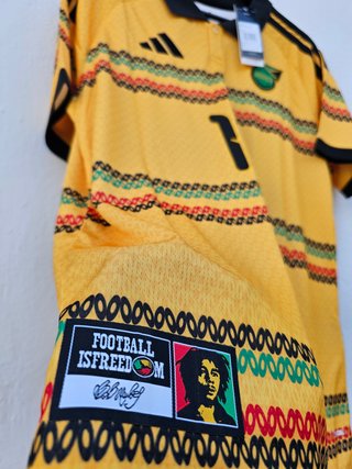 Camiseta Adidas Jamaica Talla L