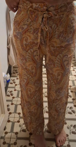 Pantalón ancho estampado Mango