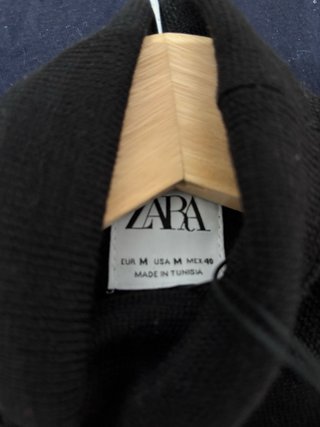 Jersey Zara Cuello Alto Negro Talla M
