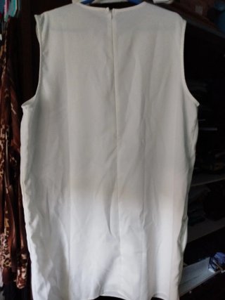Vestido blanco con volantes