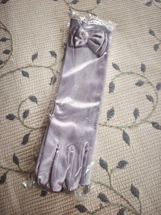 Guantes de satén para niña con lazo