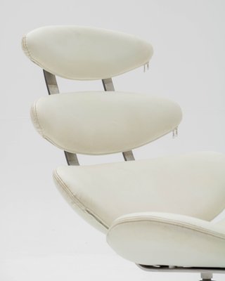 Sillón Corona de Poul Volther