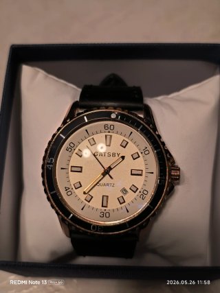 Reloj Gatsby Quartz Negro y Dorado