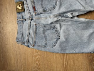 Vaqueros vintage lee