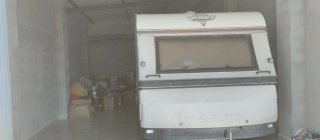Se vende garaje con parcela
