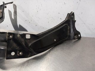 SOPORTE FARO IZQUIERDO MERCEDES-BENZ CLASE C (BM