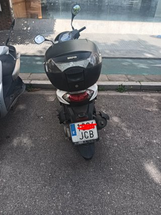 Peugeot Tweet 125cc Scooter