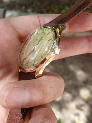 Reloj Elida Caballero Cuerda Vintage Dorado