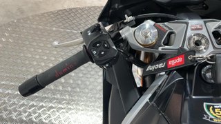 Aprilia RS 660 - 2023 - 10.296 KM