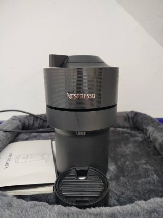 Nespresso De'Longhi Vertuo Pop ENV90.B, Cafetera